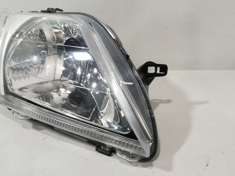 Recambio de faro derecho para dacia logan ambiance referencia OEM IAM 5511153R  