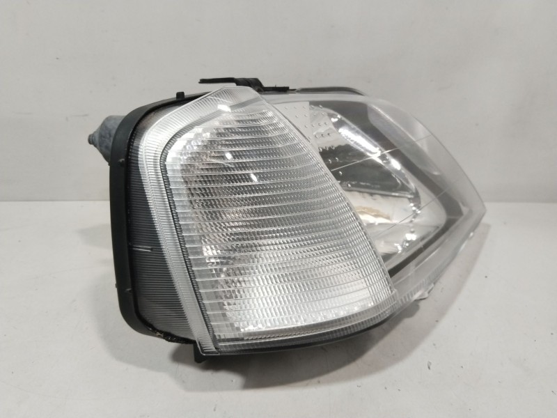 Recambio de faro derecho para dacia logan ambiance referencia OEM IAM 5511153R  