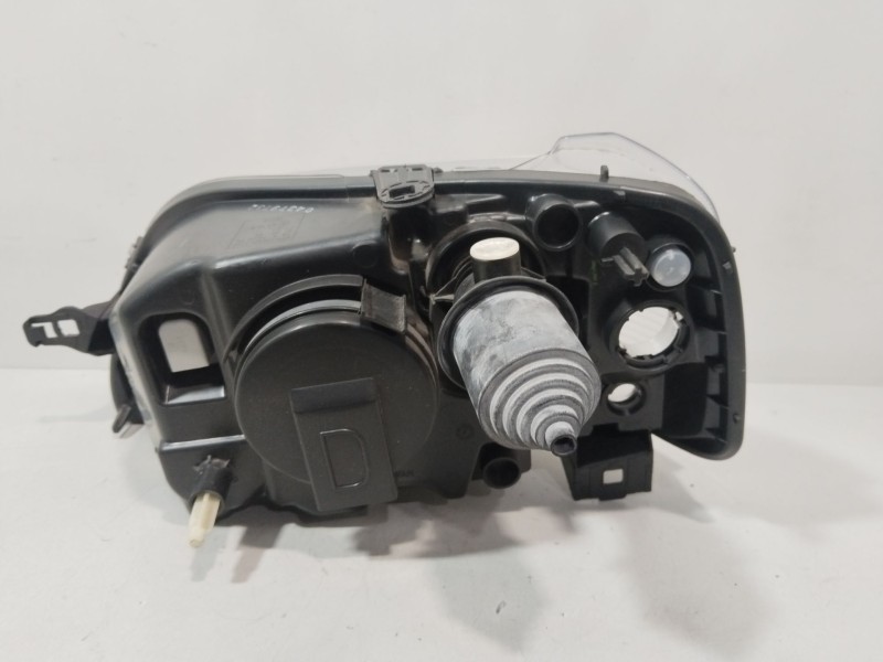 Recambio de faro derecho para dacia logan ambiance referencia OEM IAM 5511153R  