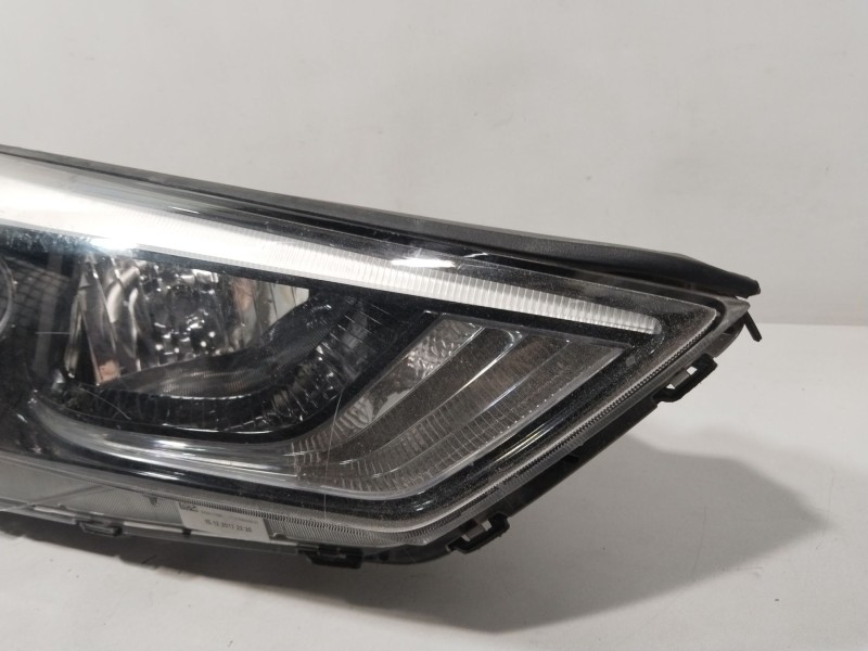 Recambio de faro derecho para hyundai tucson (tl, tle) 1.6 gdi referencia OEM IAM 92102D7000  