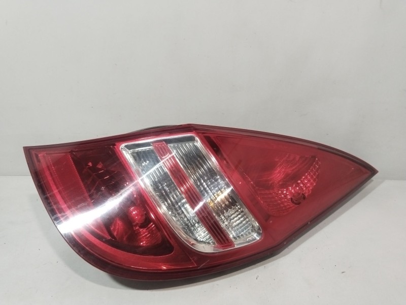 Recambio de piloto trasero derecho para hyundai i30 (fd) 1.4 referencia OEM IAM 924022R0  