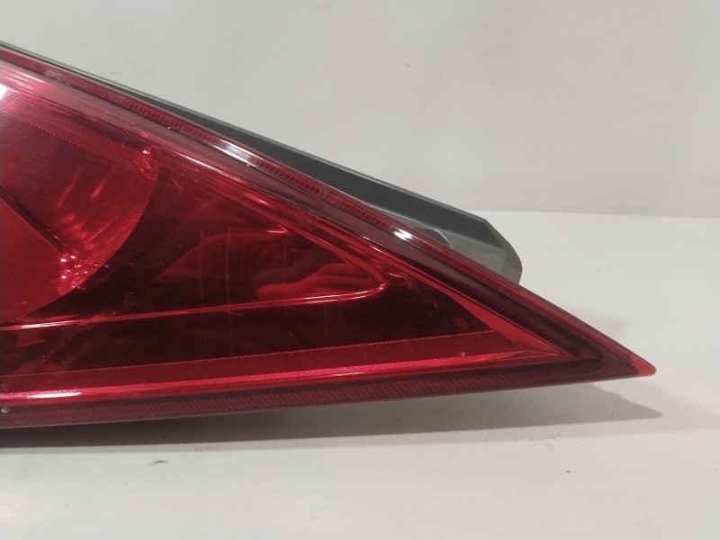 Recambio de piloto trasero derecho para hyundai i30 (fd) 1.4 referencia OEM IAM 924022R0  