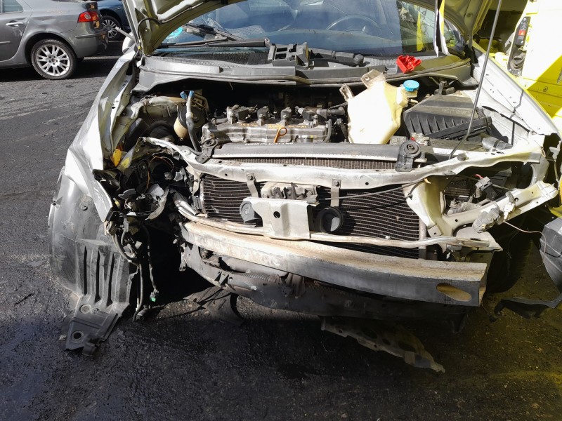 nissan primera hatchback (p12) del año 2006