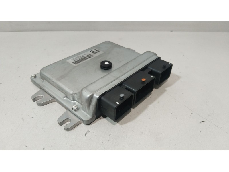 Recambio de centralita motor uce para nissan nv200 furgoneta e-nv (me0n) referencia OEM IAM MEV02  