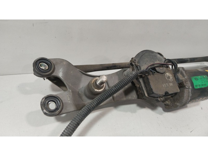 Recambio de motor limpia delantero para kia sorento i (jc) 2.4 referencia OEM IAM 981003E100  