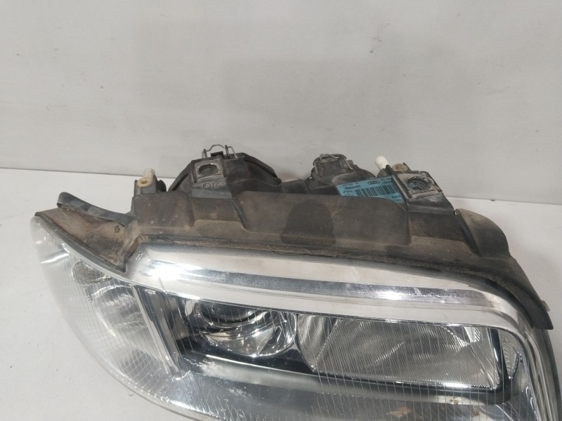 Recambio de faro derecho para audi a4 b5 (8d2) 1.8 t referencia OEM IAM 0261206896  