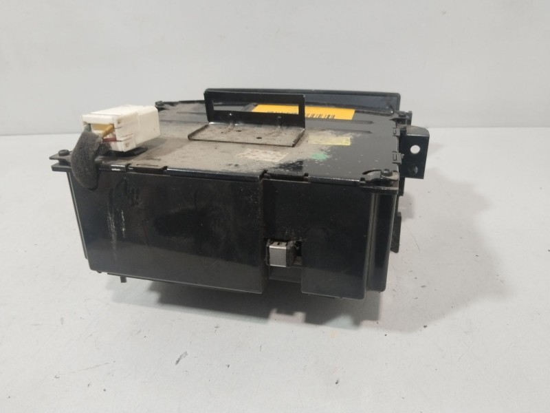 Recambio de cenicero para kia pro cee´d (ed) 1.6 referencia OEM IAM 845501H100  