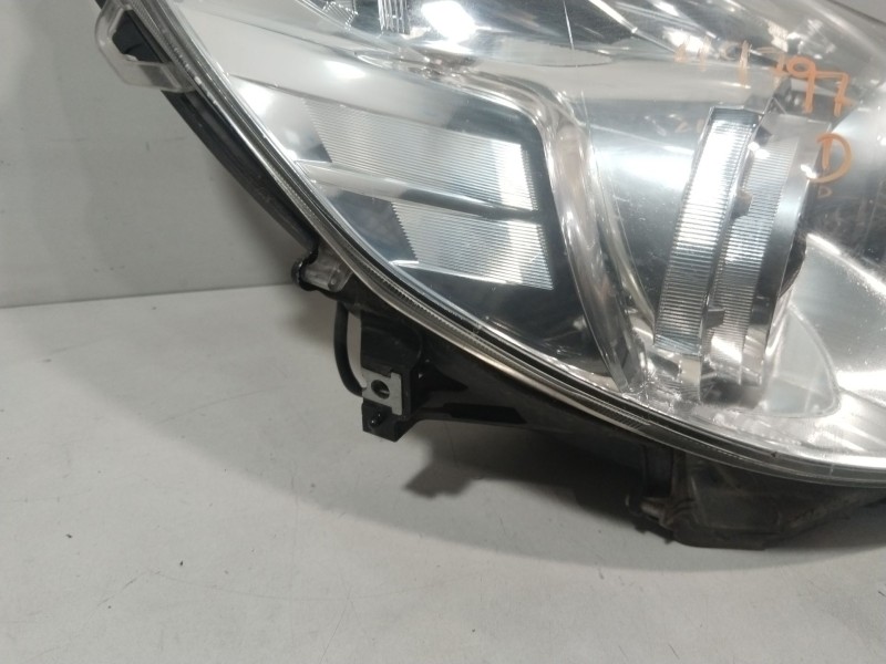 Recambio de faro derecho para subaru legacy v (bm) 2.5 gt awd (bm9) referencia OEM IAM 84001AJ111  