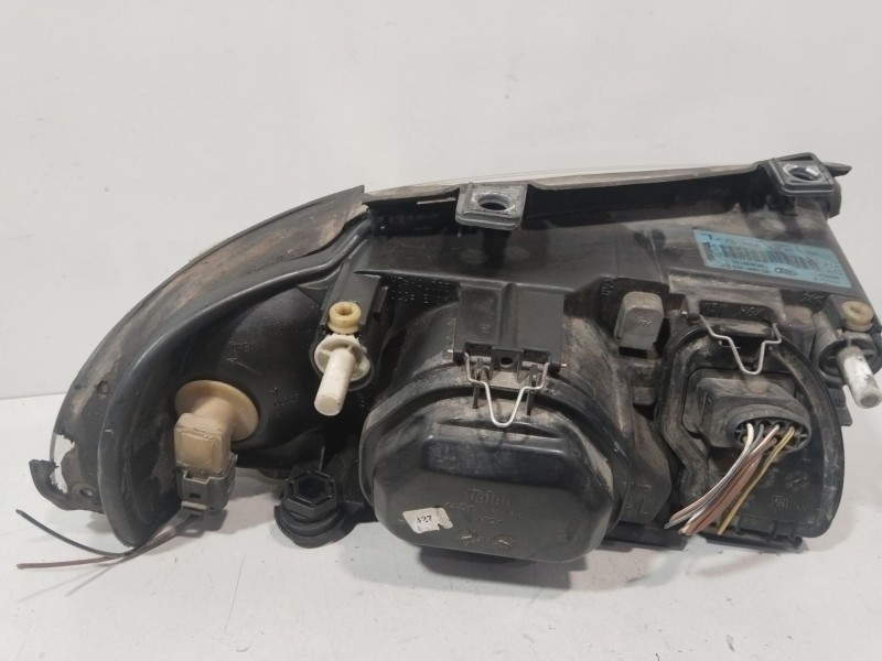 Recambio de faro izquierdo para audi a4 b5 (8d2) 1.8 t referencia OEM IAM 1853625100  