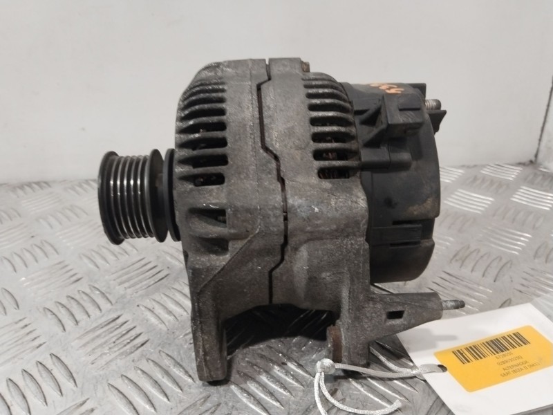 Recambio de alternador para seat ibiza ii (6k1) 1.4 i referencia OEM IAM 028903025Q  