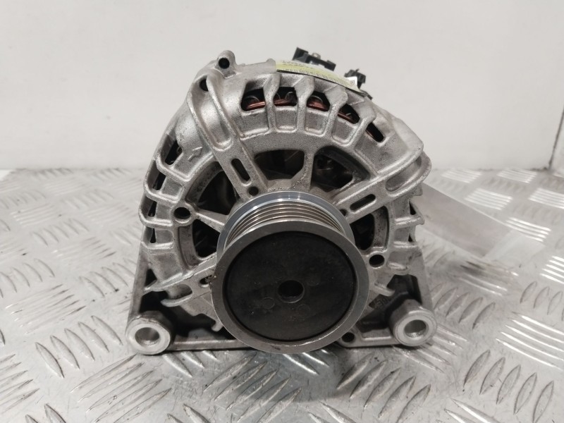 Recambio de alternador para ford fiesta vi (cb1, ccn) 1.4 tdci referencia OEM IAM 1506299  