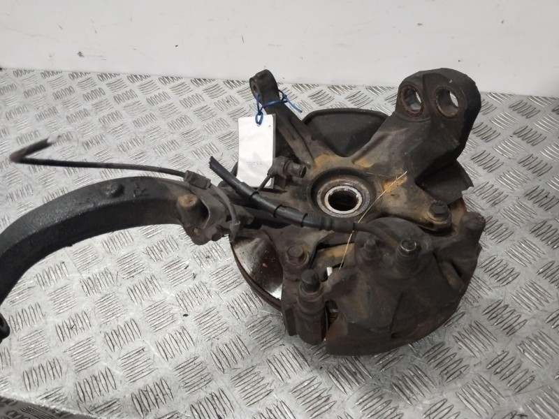 Recambio de mangueta delantera derecha para mazda 6 hatchback (gg) 2.0 di (gg14) referencia OEM IAM GP9A3302X  