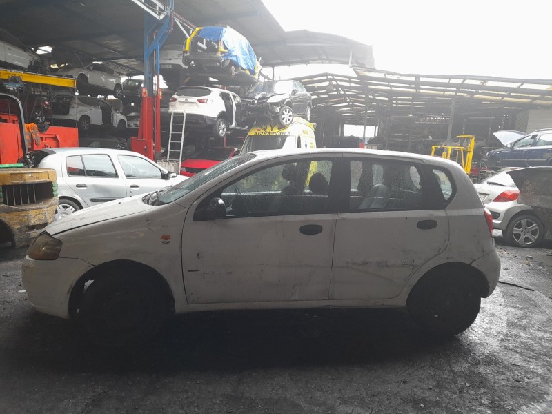 daewoo kalos (klas) del año 2004