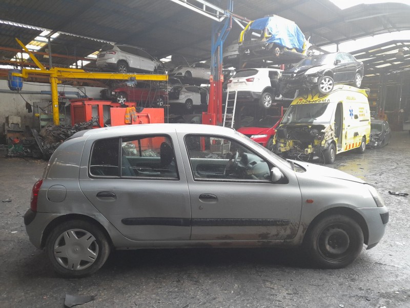 renault clio ii (bb_, cb_) del año 2001