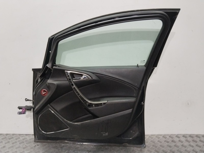 Recambio de puerta delantera derecha para opel astra j (p10) 1.6 (68) referencia OEM IAM 13330766  