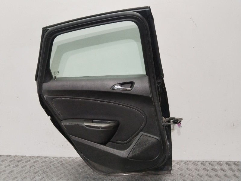 Recambio de puerta trasera izquierda para opel astra j (p10) 1.6 (68) referencia OEM IAM 13285610  
