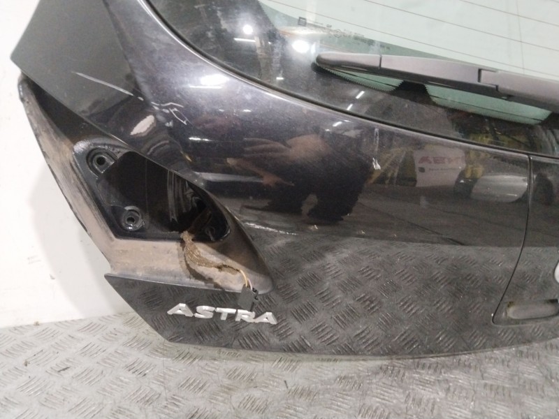 Recambio de porton trasero para opel astra j (p10) 1.6 (68) referencia OEM IAM 13372624  