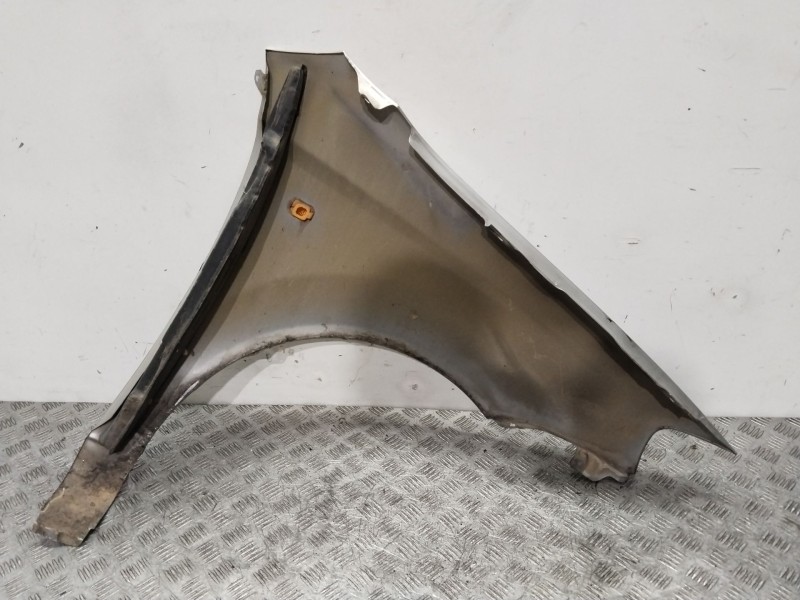 Recambio de aleta delantera izquierda para daewoo kalos (klas) 1.2 referencia OEM IAM 96476679  