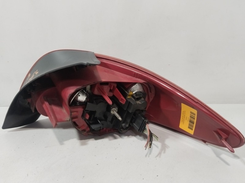 Recambio de piloto trasero izquierdo para peugeot 206 sw (2e/k) 1.6 16v referencia OEM IAM 6350S0  