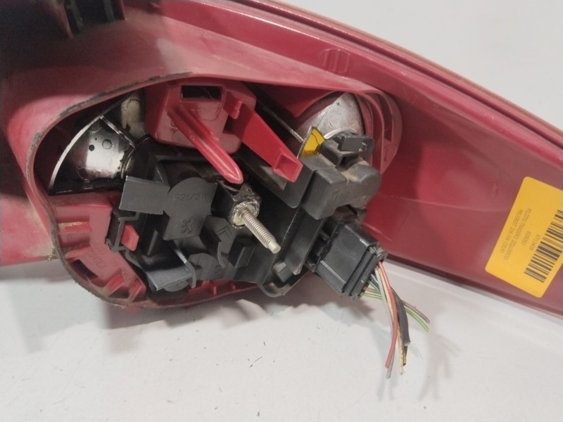 Recambio de piloto trasero izquierdo para peugeot 206 sw (2e/k) 1.6 16v referencia OEM IAM 6350S0  