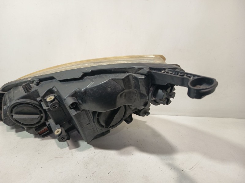 Recambio de faro derecho para opel astra j (p10) 1.6 (68) referencia OEM IAM 13253647RH  