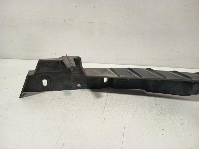 Recambio de soporte faro derecho para opel astra j (p10) 1.6 (68) referencia OEM IAM 13287640  