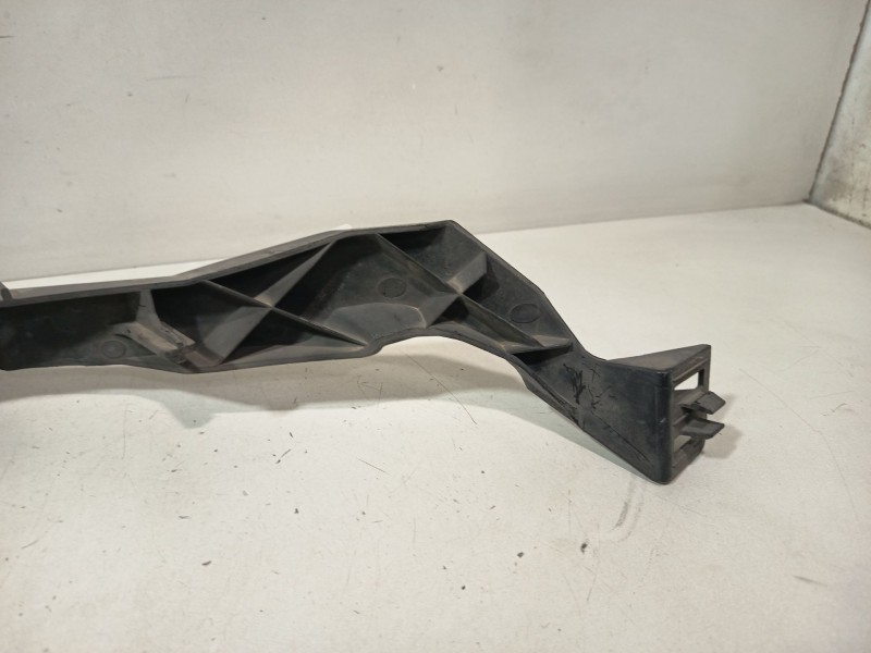 Recambio de soporte faro derecho para opel astra j (p10) 1.6 (68) referencia OEM IAM 13287640  