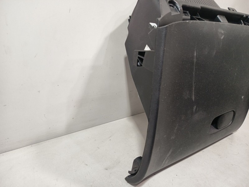 Recambio de guantera para citroën c3 iii (sx) 1.2 vti 82 referencia OEM IAM 98124977ZD  