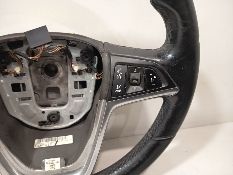 Recambio de volante para opel astra j (p10) 1.6 (68) referencia OEM IAM 13305818  