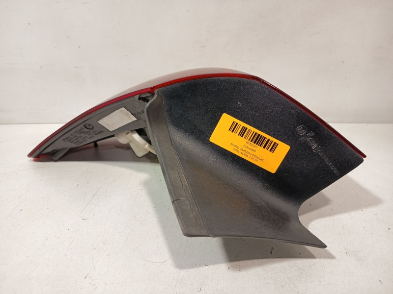 Recambio de piloto trasero derecho para opel astra j (p10) 1.6 (68) referencia OEM IAM 13319948  