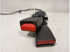 Recambio de enganche cinturon trasero derecho para citroën c3 iii (sx) 1.2 vti 82 referencia OEM IAM 6188682   2