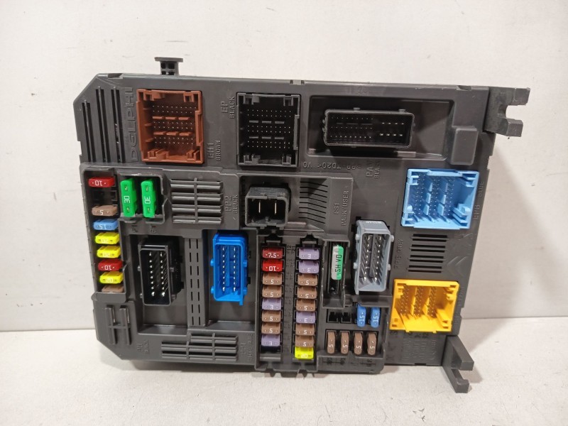 Recambio de centralita bsi para citroën c3 iii (sx) 1.2 vti 82 referencia OEM IAM 9819851280  