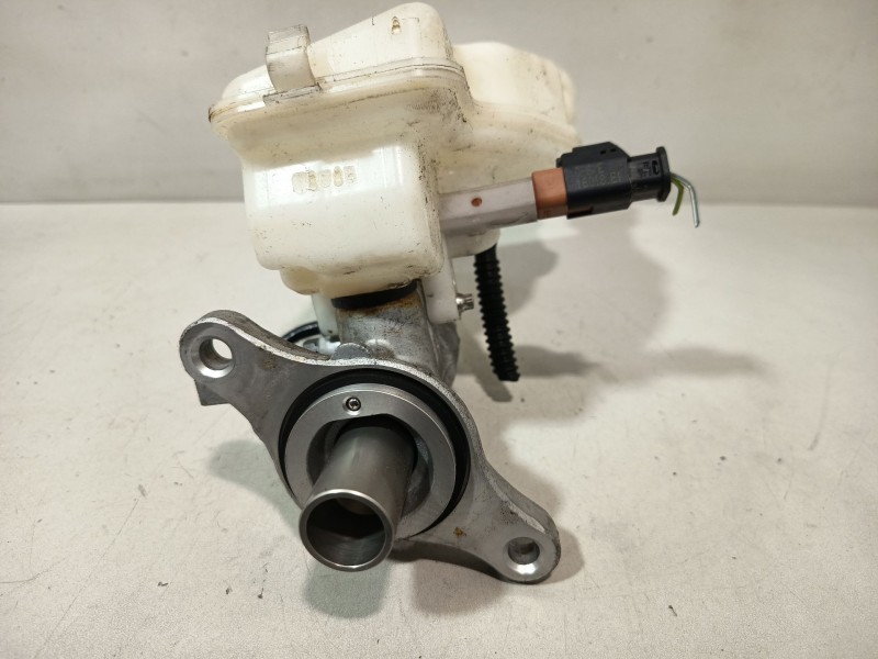 Recambio de bomba freno para opel astra j (p10) 1.6 (68) referencia OEM IAM 32069745  
