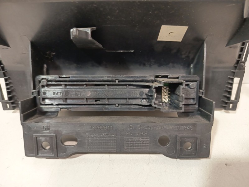 Recambio de warning para opel astra j (p10) 1.6 (68) referencia OEM IAM 13311979  