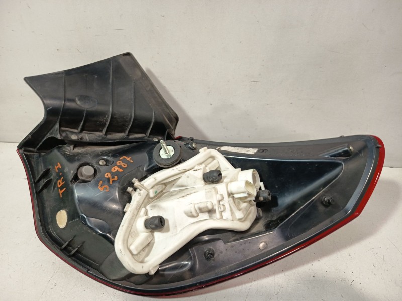 Recambio de piloto trasero izquierdo para opel astra j (p10) 1.6 (68) referencia OEM IAM 13319949  