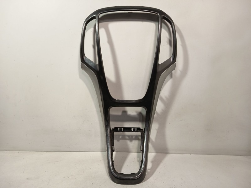 Recambio de consola central para opel astra j (p10) 1.6 (68) referencia OEM IAM 13257562  