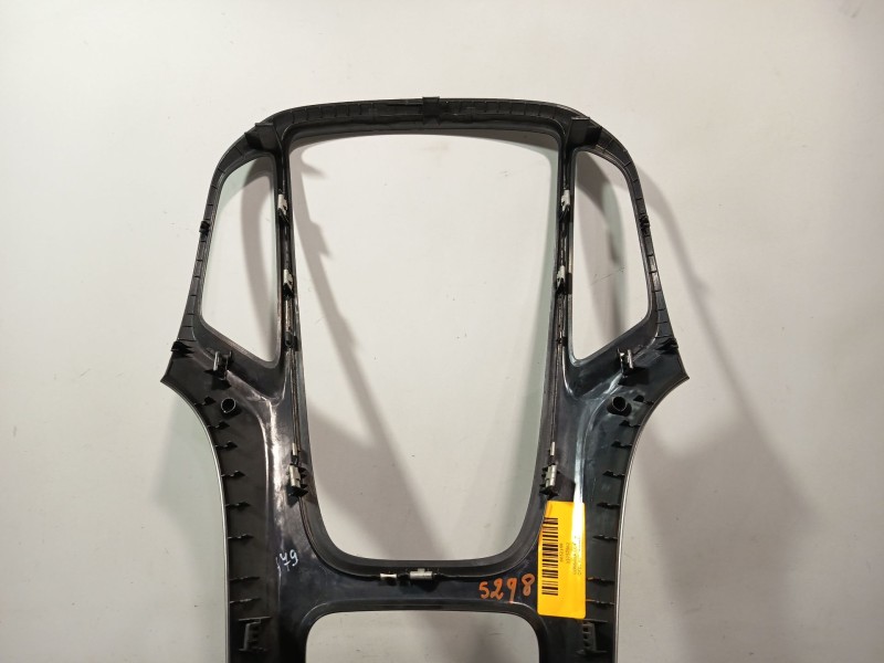 Recambio de consola central para opel astra j (p10) 1.6 (68) referencia OEM IAM 13257562  
