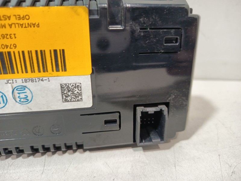 Recambio de pantalla multifuncion para opel astra j (p10) 1.6 (68) referencia OEM IAM 13267984  