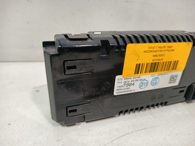 Recambio de pantalla multifuncion para opel astra j (p10) 1.6 (68) referencia OEM IAM 13267984  