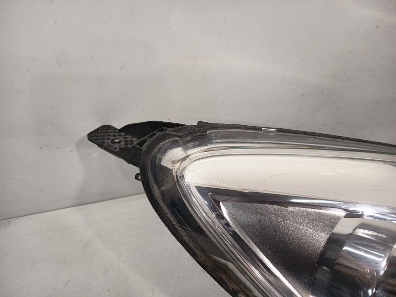 Recambio de faro derecho para citroën c3 ii (sc_) 1.4 referencia OEM IAM 1606930080  