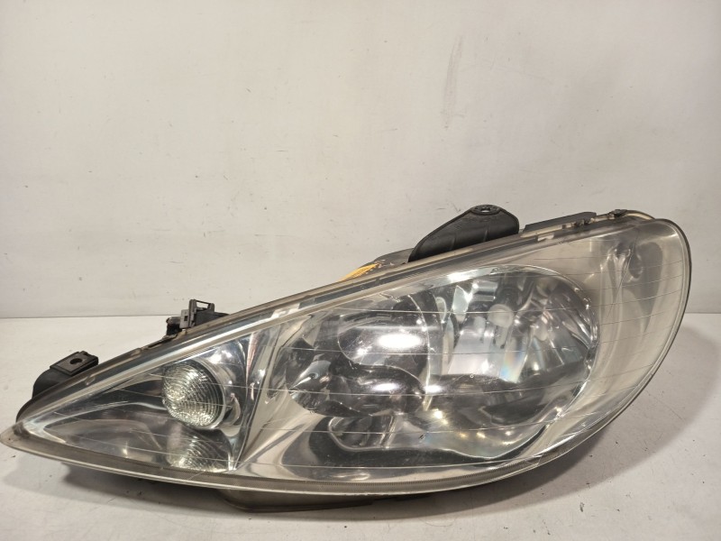 Recambio de faro izquierdo para peugeot 206 sw (2e/k) 1.6 16v referencia OEM IAM 9628666880  