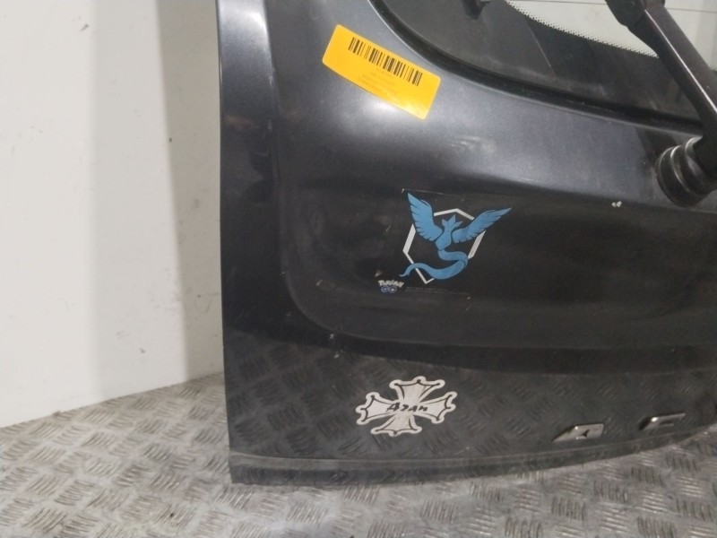 Recambio de porton trasero para ssangyong actyon 200 xdi referencia OEM IAM 6401131150  