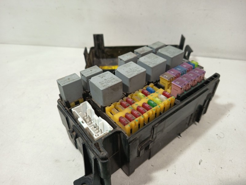 Recambio de caja reles / fusibles para chevrolet aveo / kalos hatchback (t250, t255) 1.2 referencia OEM IAM 96539834  