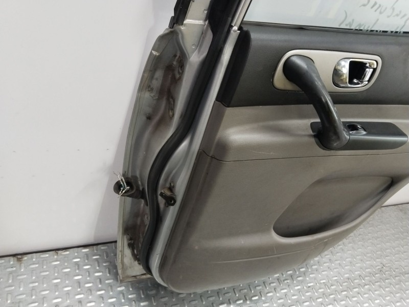 Recambio de puerta trasera derecha para chevrolet tacuma se referencia OEM IAM 96386724 PLATA 