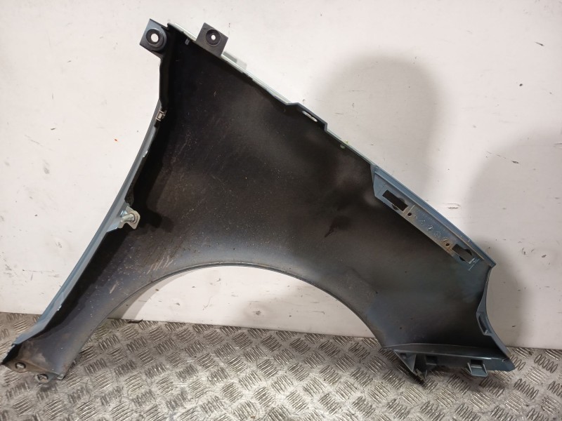 Recambio de aleta delantera izquierda para renault scénic iii (jz0/1_) 1.5 dci referencia OEM IAM 631018882R  