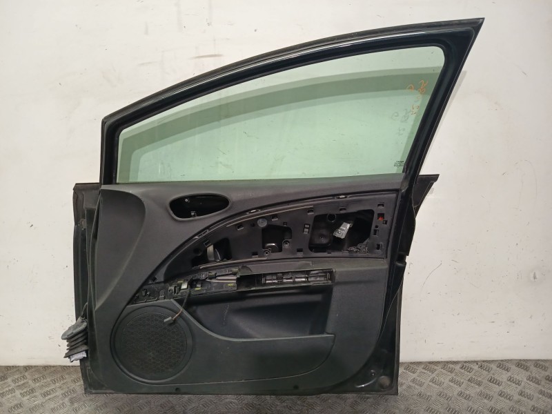 Recambio de puerta delantera derecha para seat leon (1p1) 1.6 tdi referencia OEM IAM 1P0831056A  