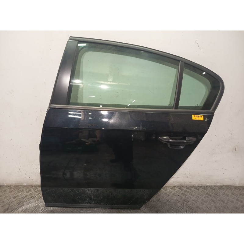 PUERTA TRASERA IZQUIERDA 3AE833055 NEGRO - imagen 1