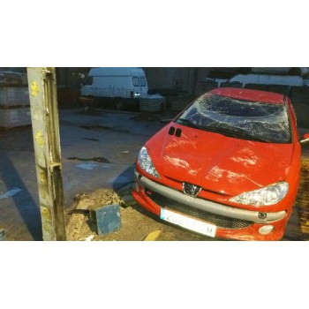 PEUGEOT 206 BERLINA