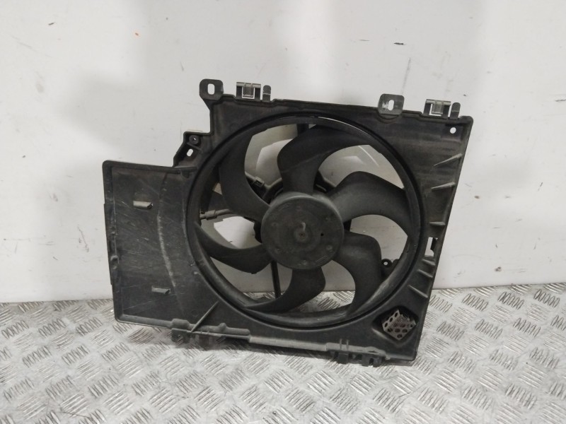 Recambio de electroventilador para nissan micra iii (k12) 1.4 16v referencia OEM IAM 1831442016  