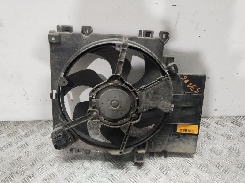 Recambio de electroventilador para nissan micra iii (k12) 1.4 16v referencia OEM IAM 1831442016  